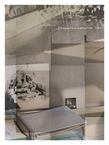 Thierschstra�e/Oppermann (Spiegelensemble) I, 2010<br/>C-Print, 60 cm x 45 cm <br/>Edition: 5 <br/>